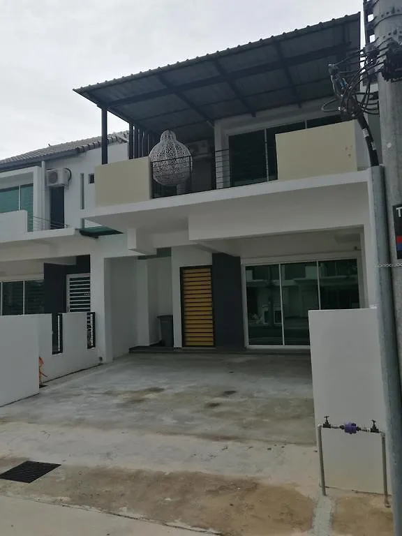 Family Home Country Villas Malacca Сasa de vacaciones